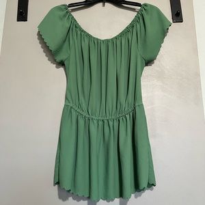 Anthropologie green Chiffon Scallop Cap Sleeve Blouse